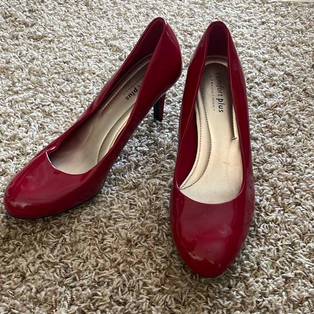Red Comfort Plus by Predictions high heels, size 10w